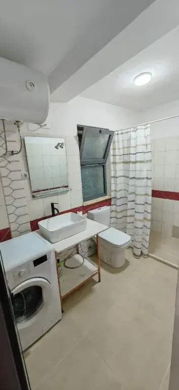 Affitto | Apartament 3 + 1 | Selitë | 450 €/mese