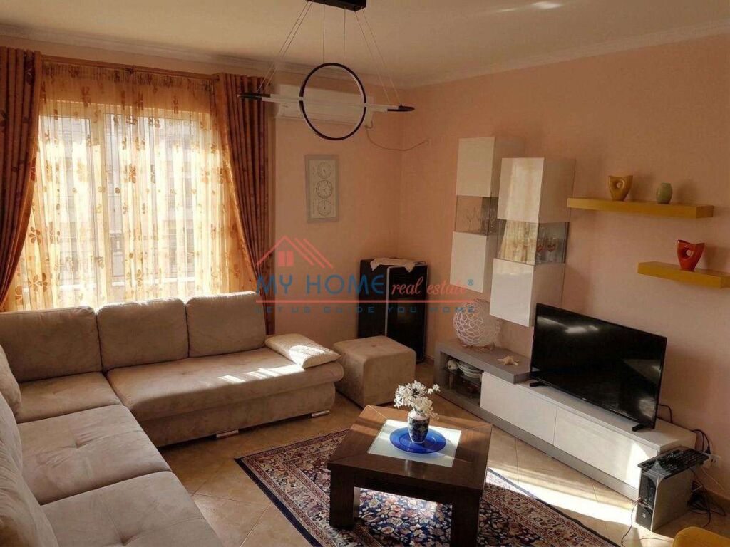 2+1 apartment for sale on Kavaja Street in Tirana