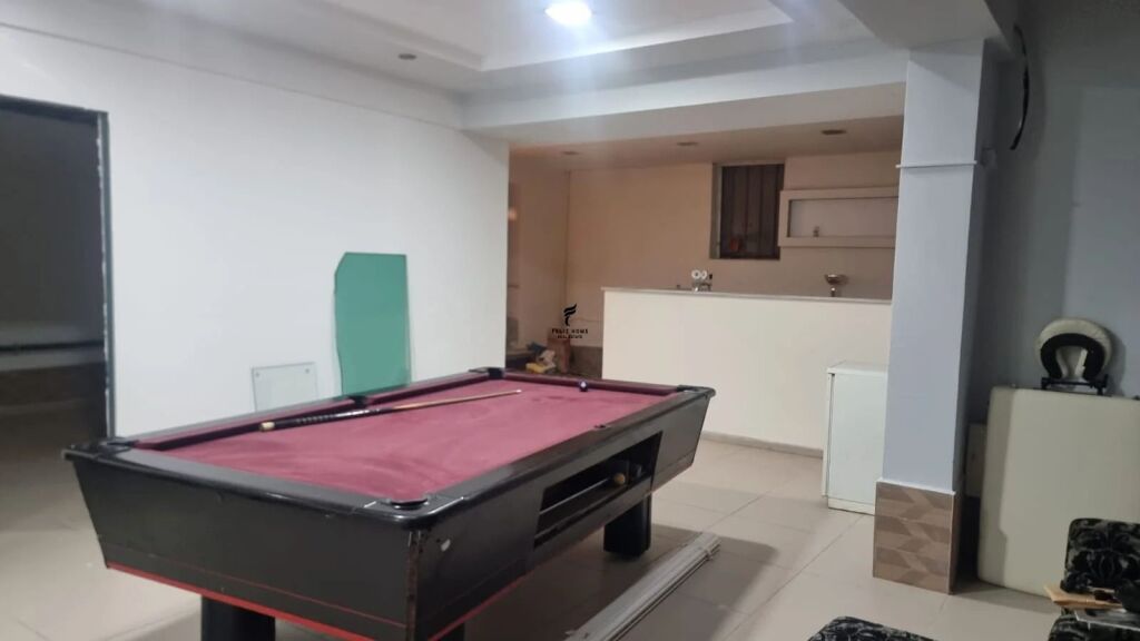 STORE FOR RENT 66 M2 MEZEZ 30,000 LEKE FH-98717