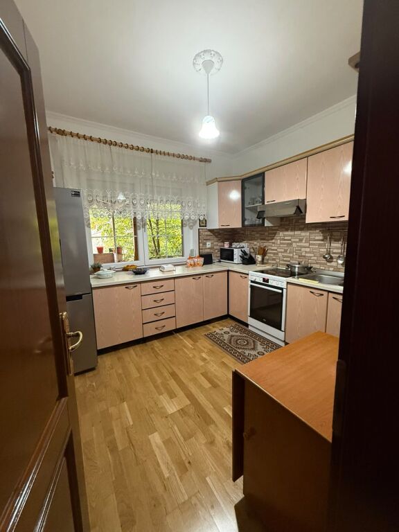  In vendita, Appartamento 4+1+2+Veranda, Myslym Shyri, Tirana