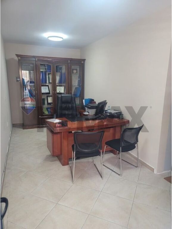 Office - For Rent - Former Exhibition, Tirana