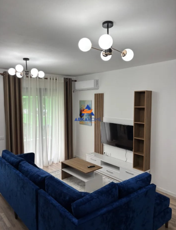 JEPET APARTMENT ME QERA 1+1+BALLKON "RRUGA 5 MAJ" 60.000 LEKE+PARKIMI