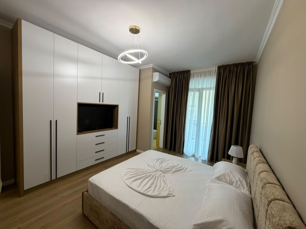Appartamento 2+1+2 in Affitto presso il Giardino Botanico | Appena Arredato + Parcheggio Incluso 1.200 € /Mese Superficie Totale  110m2