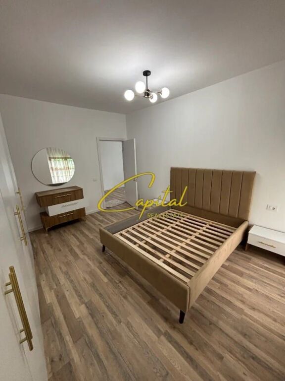 APARTAMENT ME QIRA 1+1 5 MAJI 60.000 LEKE