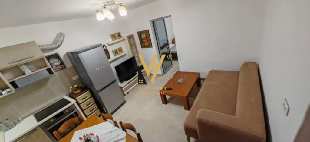 JEPET APARTAMENT 3+1 ME QIRA NE SELITE 45.000 LEKE