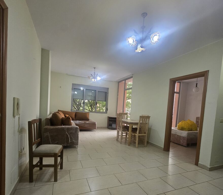 2+1 apartment for rent (450Lek/month) - Fresku Restaurant