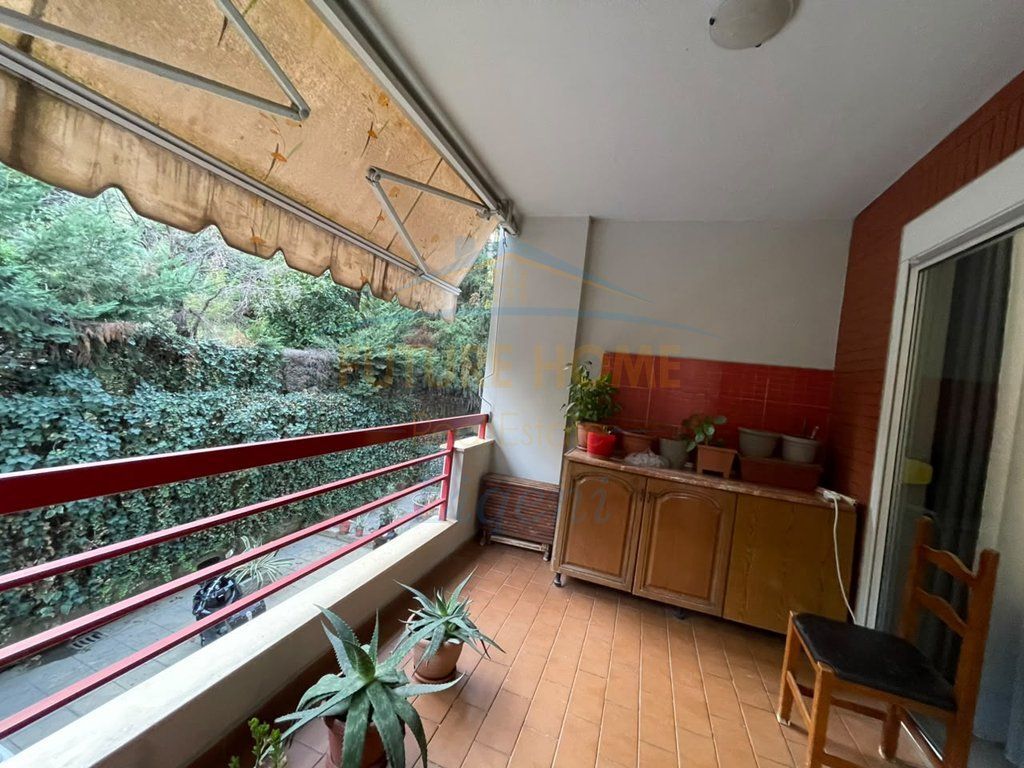 Shitet, Apartament 2+1, Liqeni i Thatë, Tiranë