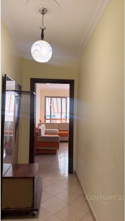SHITET APARTAMENT 1+1 NE ZONE KOMPLEKSI,PRANE DETIT!