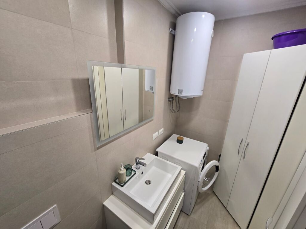 Appartamento in Affitto 1+1 a Bllok (ID B2101952) Tirana