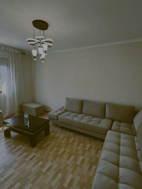 🏡 **SHITET APARTAMENT 1+1 – RRUGA IRFAN TOMINI**