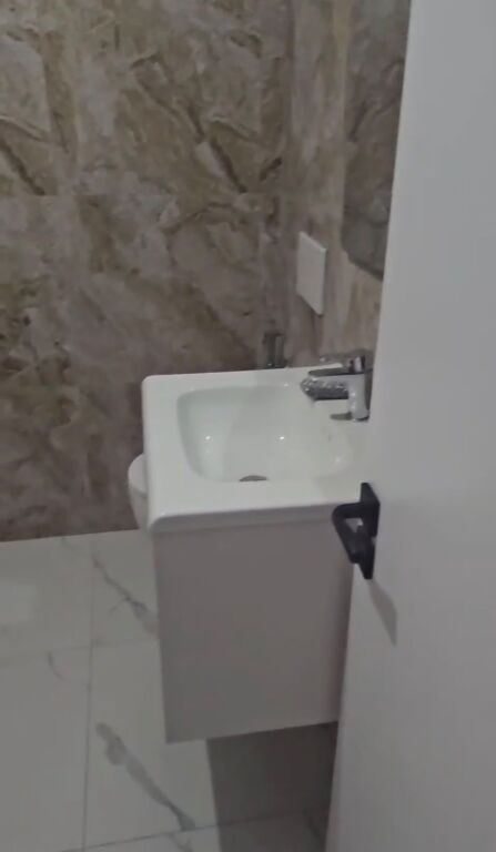 Apartament me qera 2+1 mbrapa Spitalit Universitar te Traumes ID 5802