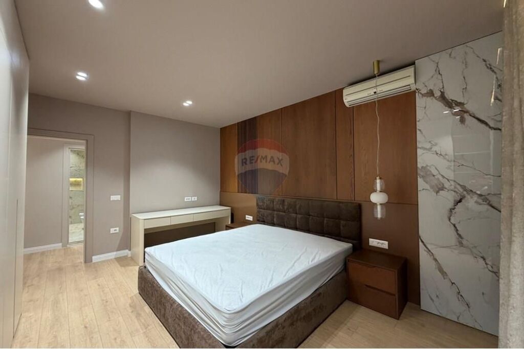 Super apartament per qira 3+1+2,LIQENI I TIRANES,RRUGA E KOSOVARVE