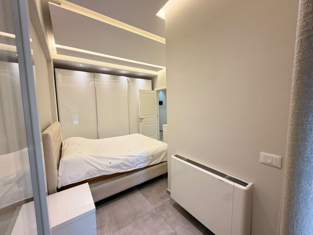 Shitet apartament 2+1 te Golden Park 3, përballë Spitalit Amerikan!