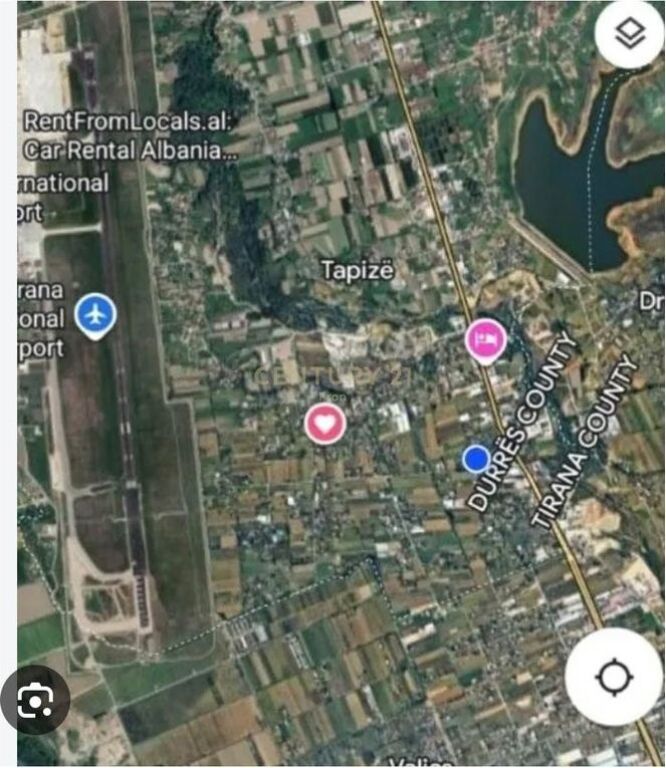 SHITET TOKË ARË ME KAPANON NË TAPIZË!