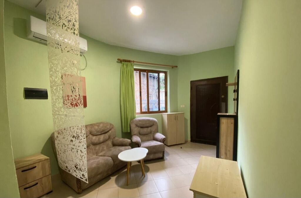 Jepet Me Qera Apartament 1+1