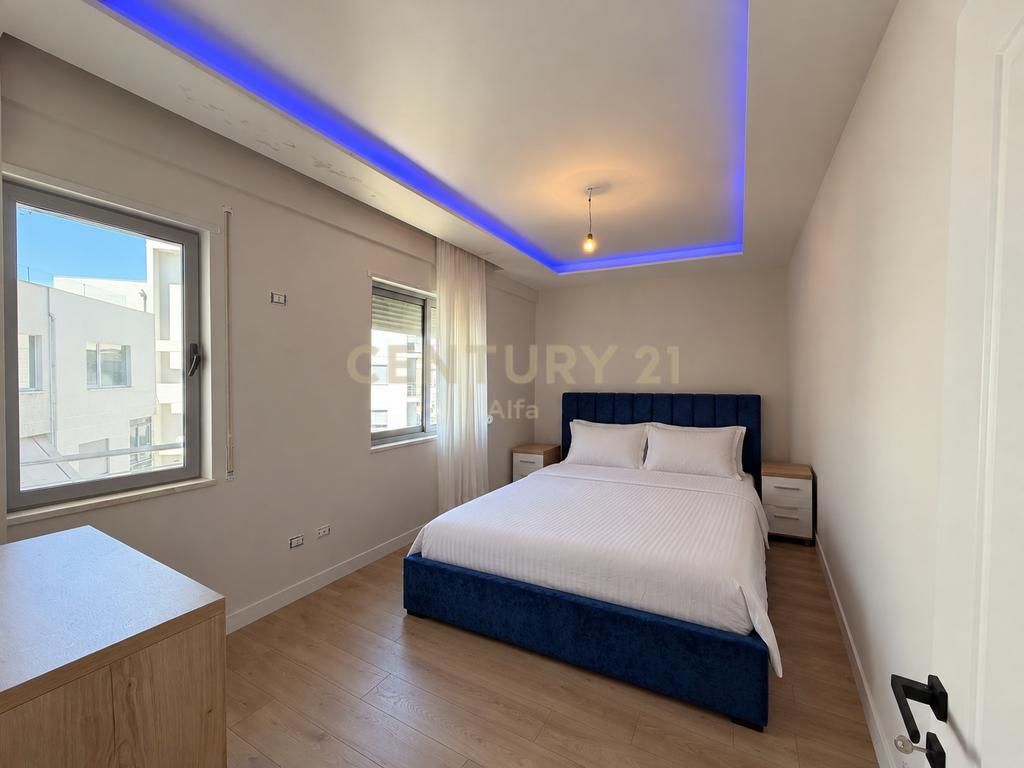 2+1 apartment for sale in Lungomare, Vlore