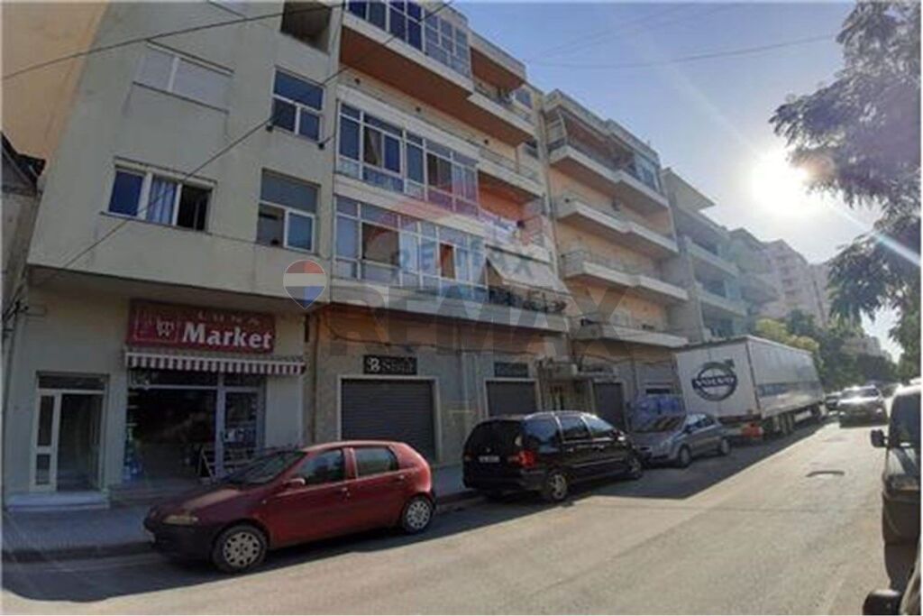 Dyqan - Për Shitje - Skele, Vlorë