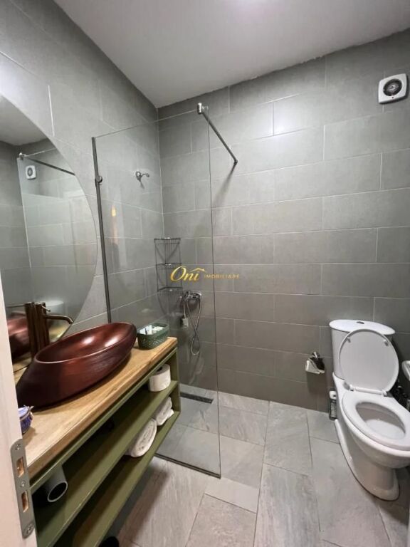 PRANE SPAK APARTAMENT PER QERA 1+1