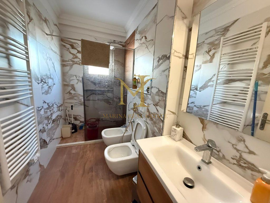 Shitet Apartament 2+1 në zonën e Plazhit, Durrës, Rrota E kuqe!!