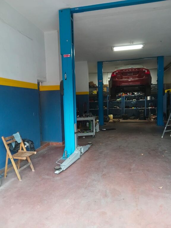 SERVIS ME QERA 125 M2 DON BOSKO 150.000 LEKE FH-98647