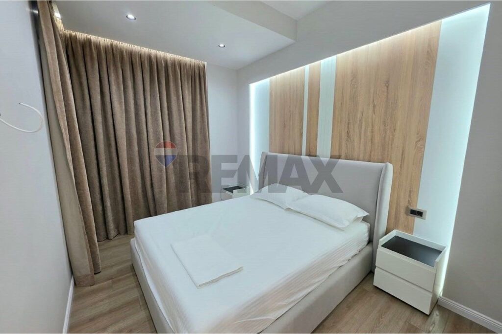 🏡 PENTHOUSE EKSKLUZIV PËR SHITJE – LUNGOMARE, VLORË 🌊