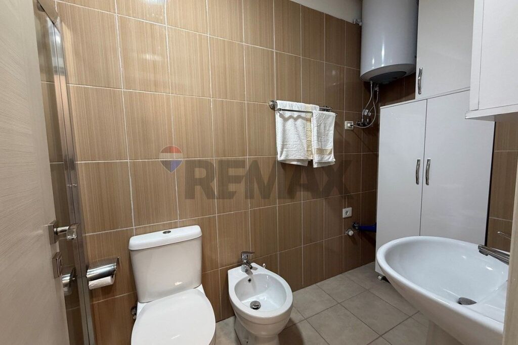 Apartament 2+1 tek rruga 5 Maji!