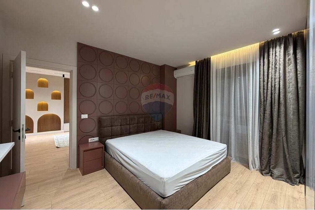 Super apartament per qira 3+1+2,LIQENI I TIRANES,RRUGA E KOSOVARVE