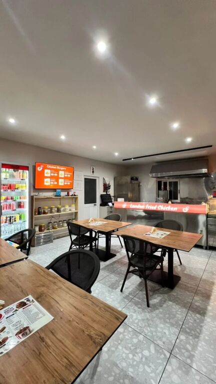 SHOP FOR RENT 50 M2 PARIS COMMUNE 130.000 LEKE FH-98723