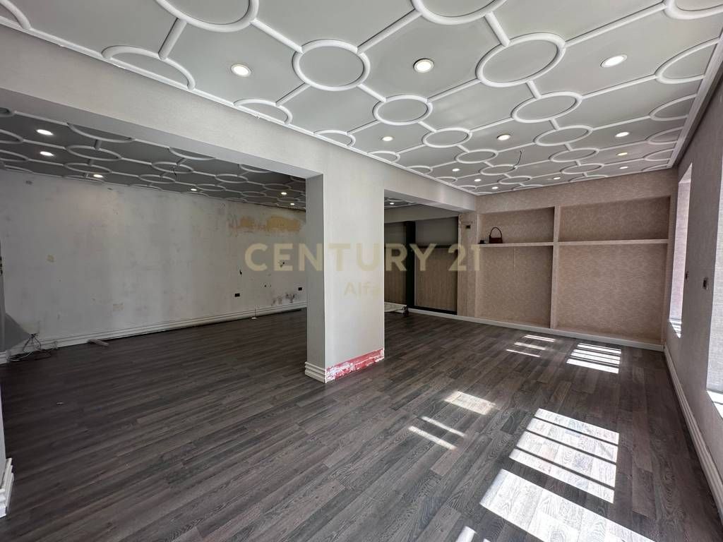 PREMIUM COMMERCIAL SPACE FOR RENT IN BLLOK | 103 m² | 1ST FLOOR | FACADE ON MAIN ROAD‼️ 2,000 € /Month