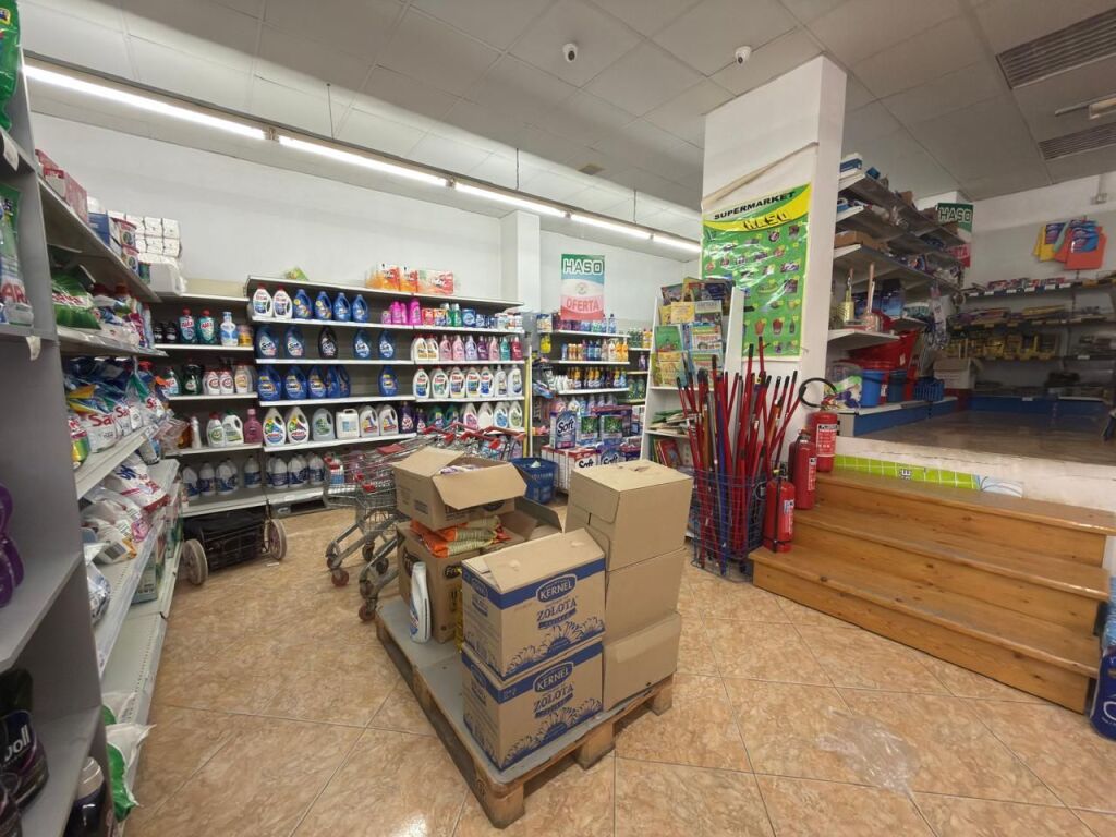 COMMERCIAL SPACE FOR SALE – VLORA