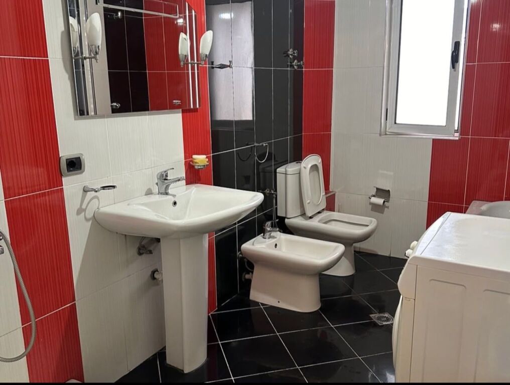 Affitto | Apartament 2 + 1 | Rruga e Kavajes – prane Globe| 500 €/mese