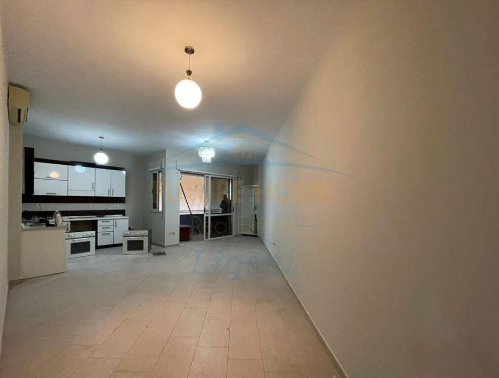 Rent, 2+1 Apartment, Botanical Garden 60,000 Leke
