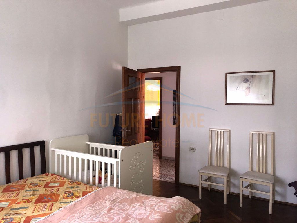 JEPET ME QIRA APARTAMENT 2+1+2 BALLKONE – QENDËR, RRUGA E DIBRËS, TIRANË