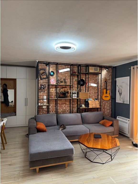 Apartament 2+1+2+garazh prane Inxhinierise se Ndertimit