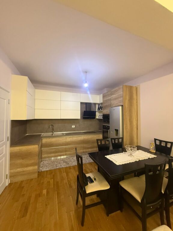 Shitet apartament 2+1 te Golden Park Residence