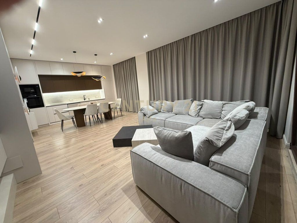 ALTANA LUXURY RESIDENCE | ATTICO 3+1+3 CON VISTA PANORAMICA SUL LAGO 3,000 € /Mese