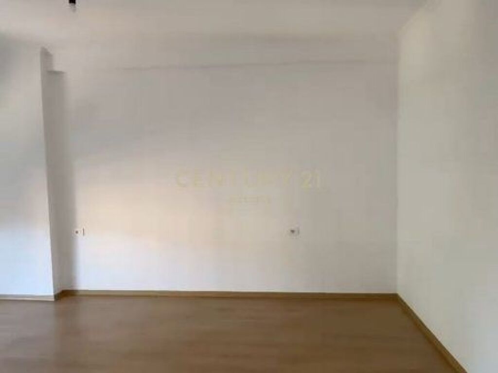 1+1 APARTMENT WITH VERANDA FOR SALE IN INSTITUT