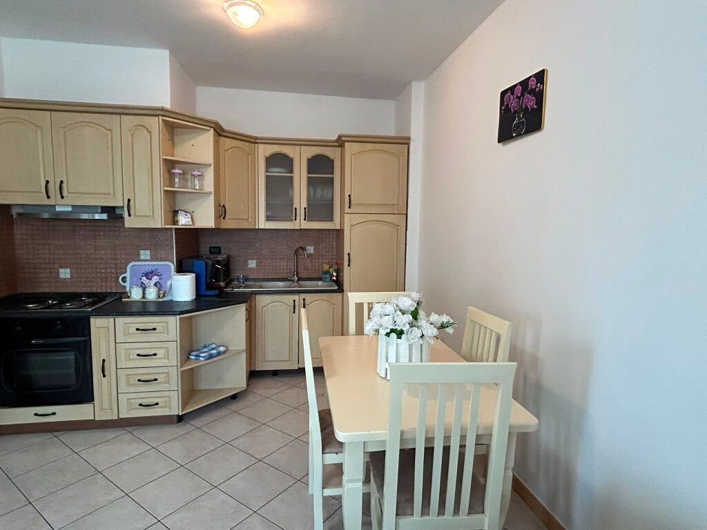 🏡 1+1 APARTMENT FOR RENT – VLORË