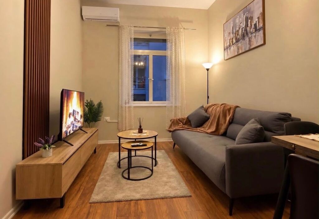 Apartament me qira 1+1 Pallatet Agimi