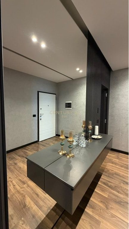 VENDESI APPARTAMENTO 1+1 CON VISTA FRONTALE SUL MARE A VOLLGA, DURRES !
