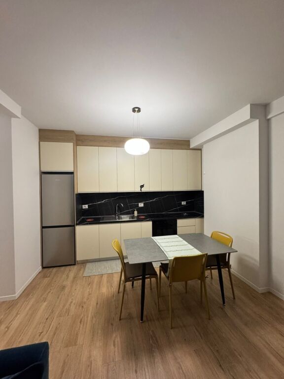 APPARTAMENTO IN AFFITTO 1+1 21 DICEMBRE 75.000 LEKE FH-98842