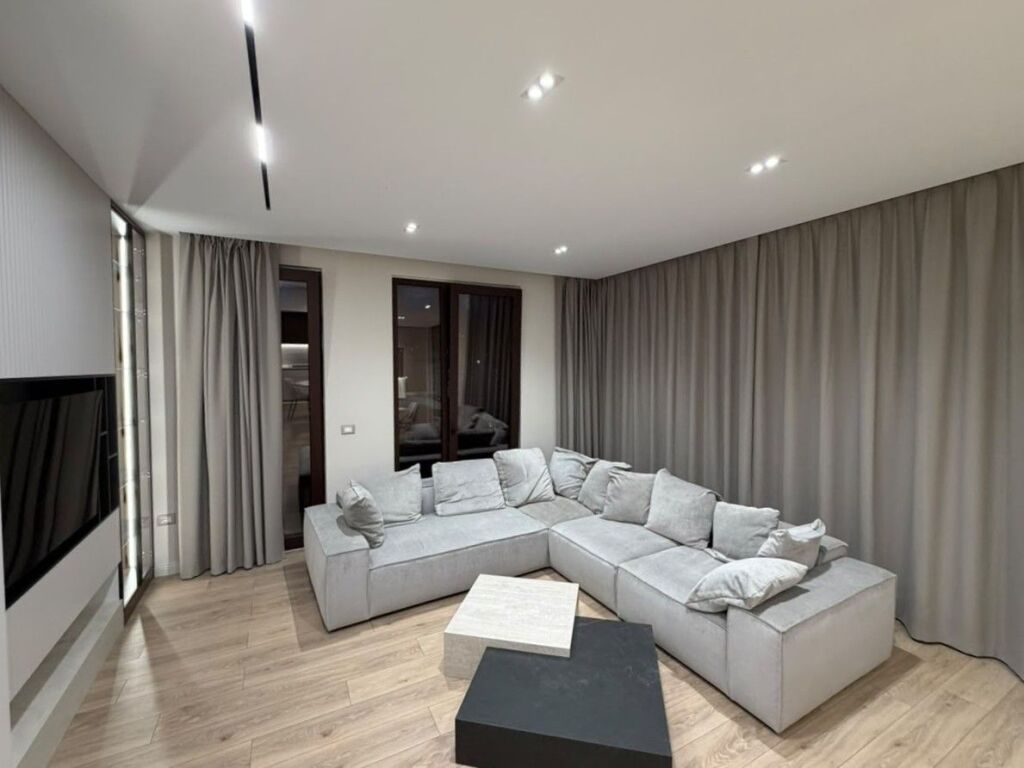 AFFITTO PENTHOUSE 3+1+3 PRESSO ALTANA LUXURY RESIDENCE