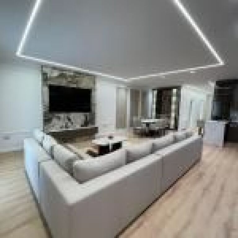 Apartament luksoz me 3 dhoma gjumi me qira pranë Radisson, Liqeni i Thatë, Tiranë | 200 m²