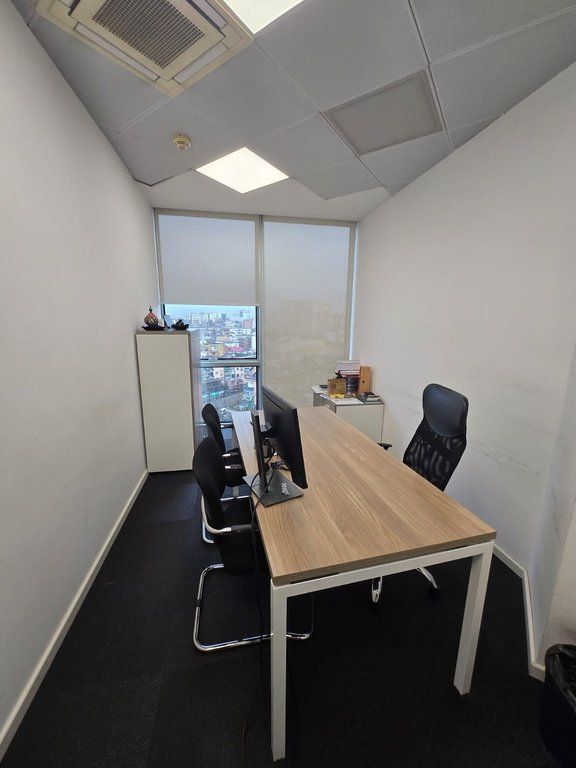 RING CENTER, WE RENT OUT 770 M2! 21,300 € /Month