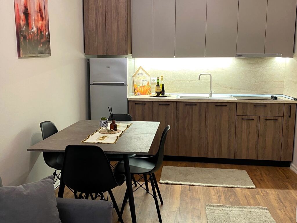 Rent | Apartament 1 + 1 | Blloku | 700 €/month