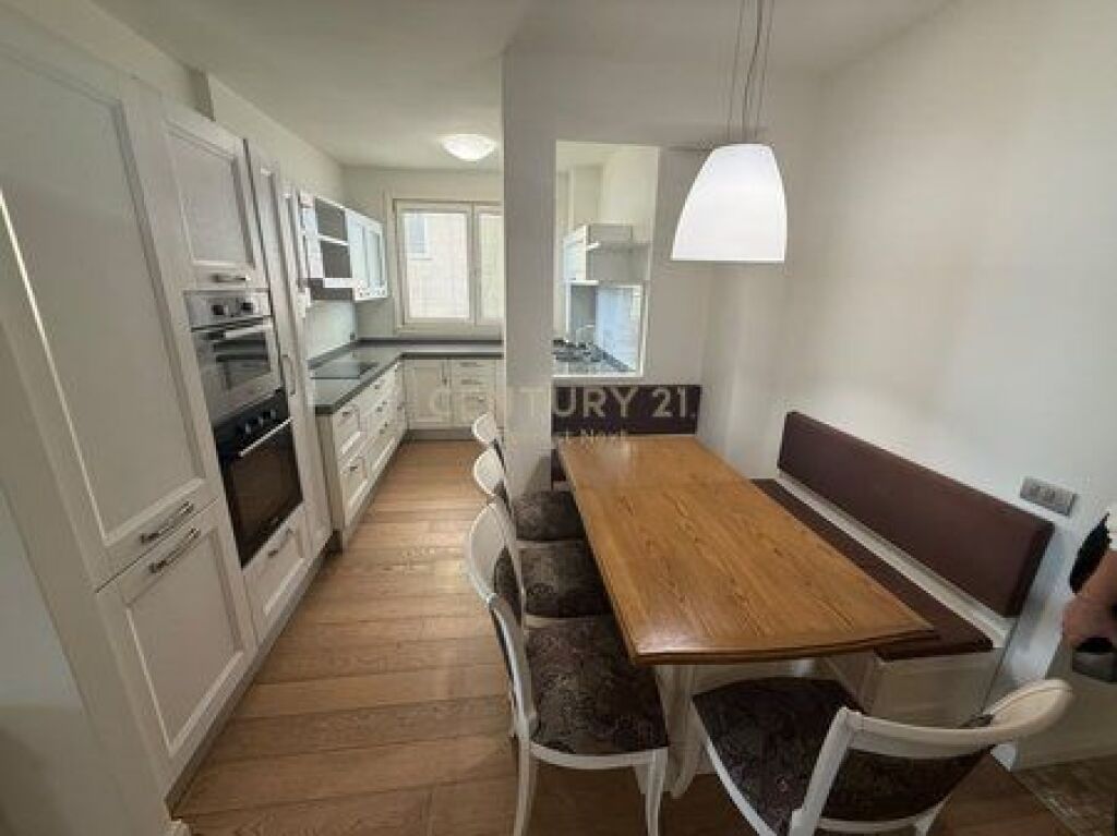   APARTMENT 2+1 FOR RENT – WILLSON SQUARE