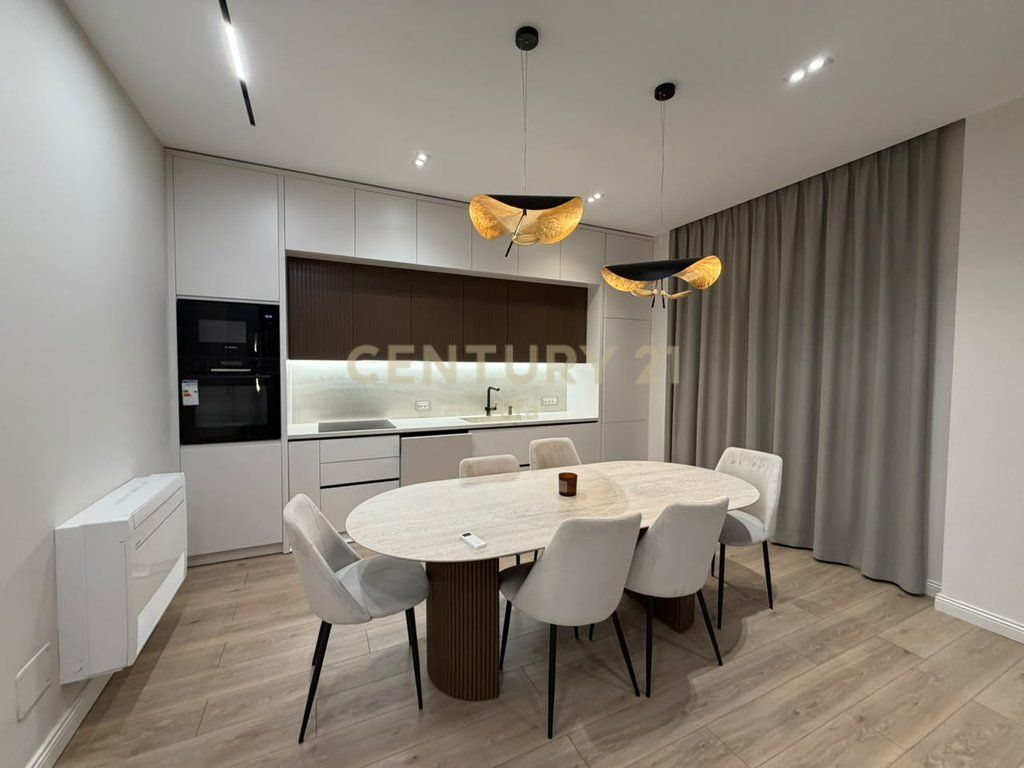 ALTANA LUXURY RESIDENCE | ATTICO 3+1+3 CON VISTA PANORAMICA SUL LAGO 3,000 € /Mese