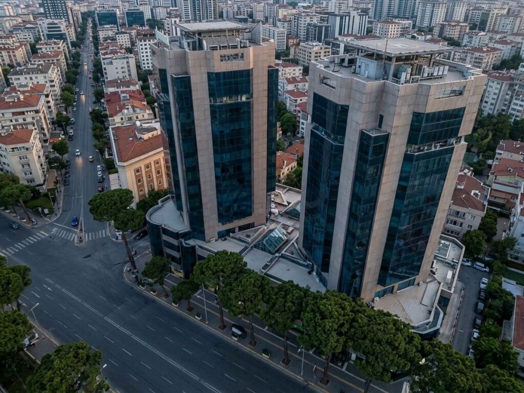 **For Rent, Office Space with Veranda, Twin Towers**
