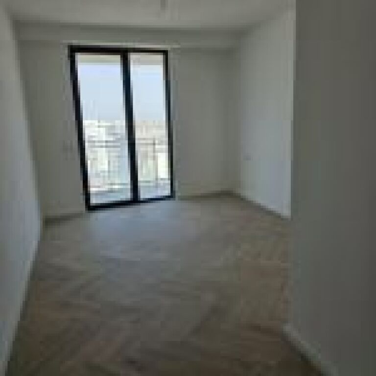 Appartamento 3+1 in Affitto in Via Mine Peza, Tirana | 152 m² | Ultimo Piano
