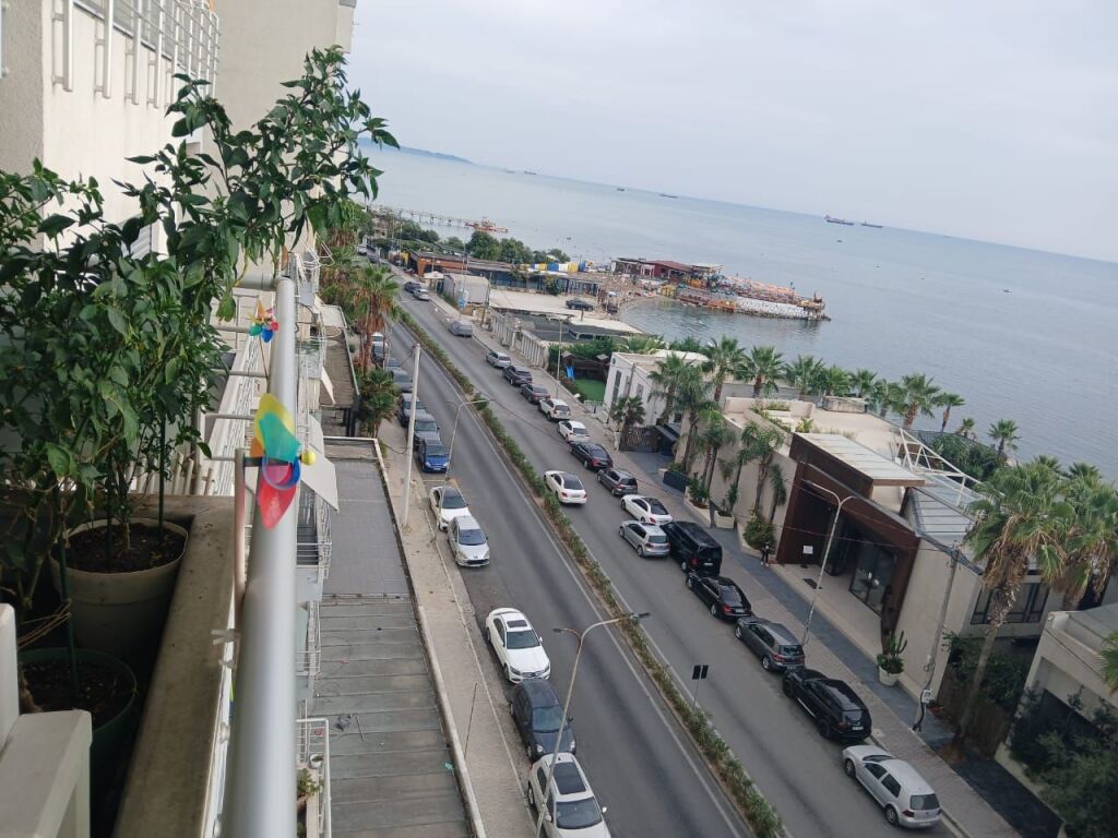 Jepet apartament me qera 3+1 pamje ballore deti